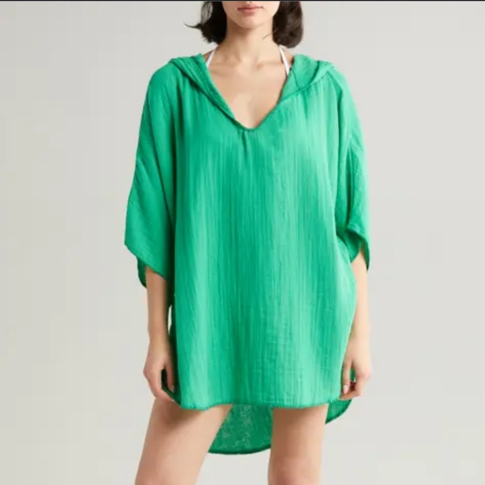 Elan, brand new with tag, Women's Green Gauze Tunic bright green.
